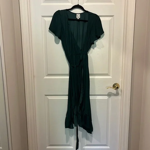Francesca's Collections | Dresses | Dark Green Silk Wrap Dress | Poshmark Francesca's Collections | Dresses | Dark Green Silk Wrap Dress | Poshmark